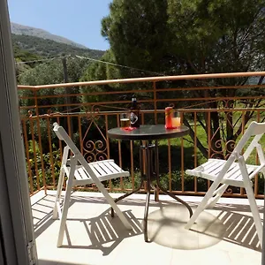 Afrodite Spacious Apartments! Aparthotel