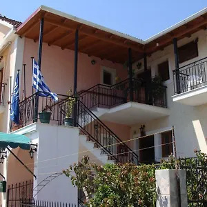Aparthotel Violatos, Agia Efimia