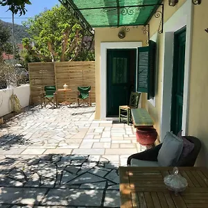 Holiday home Lena's Traditional, Agia Efimia